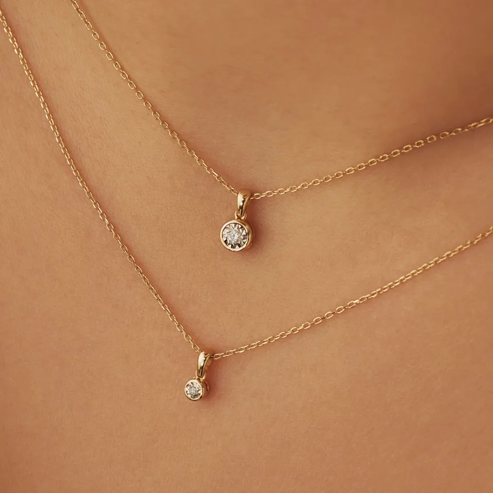 Zware Klasse De la Paix Inaya 14 karaat gouden ketting met diamant 0.01 karaat