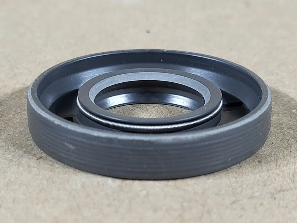20 mm x 40 mm x 7 mm Radial Shaft Seal HMSA10 RG