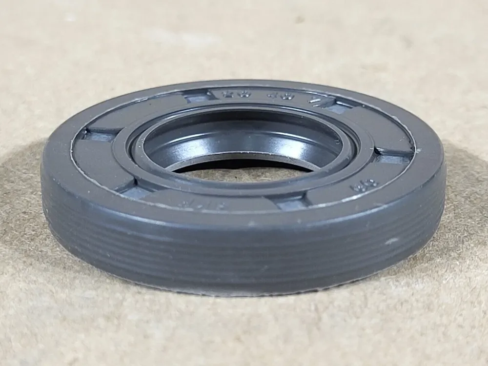 20 mm x 40 mm x 7 mm Radial Shaft Seal HMSA10 RG