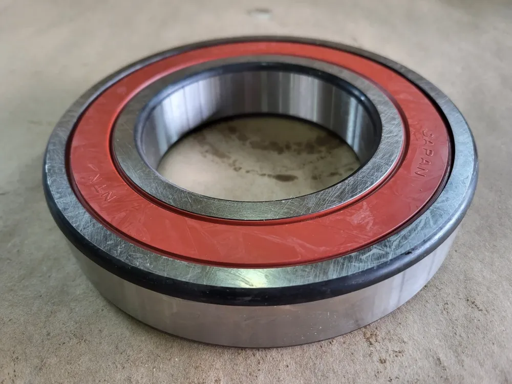 Single Row Radial Ball Bearing - Tweevoudig Sealed 6220LLUC3/EM