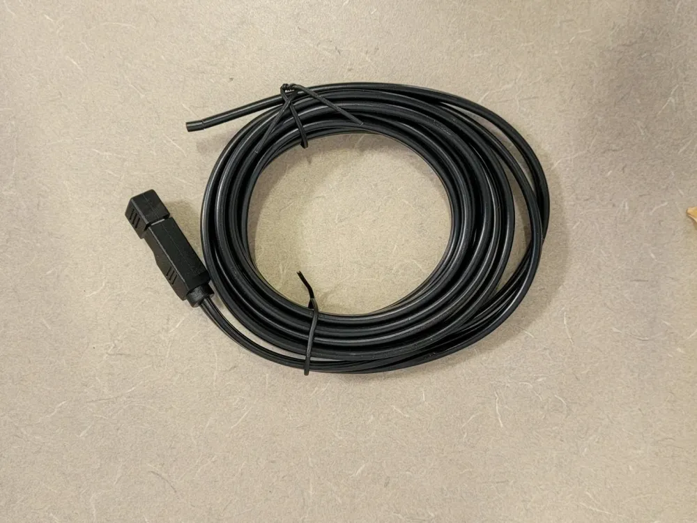 LED Fixture Leader Cable INT2P--LDR-120-10