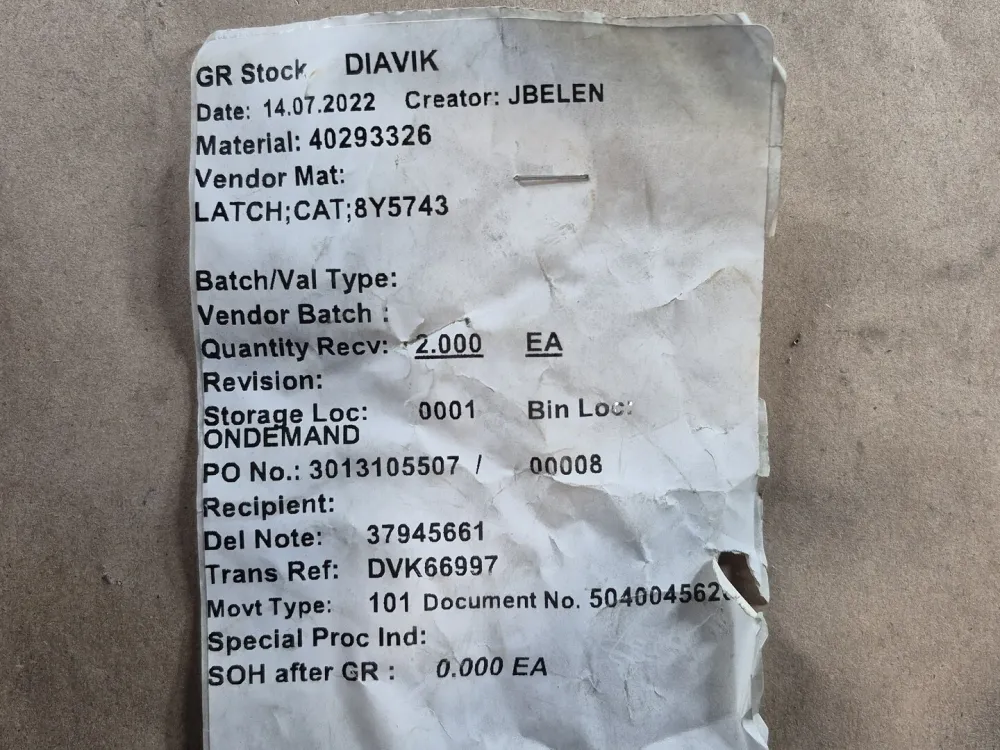Latch Socket 8Y-5743