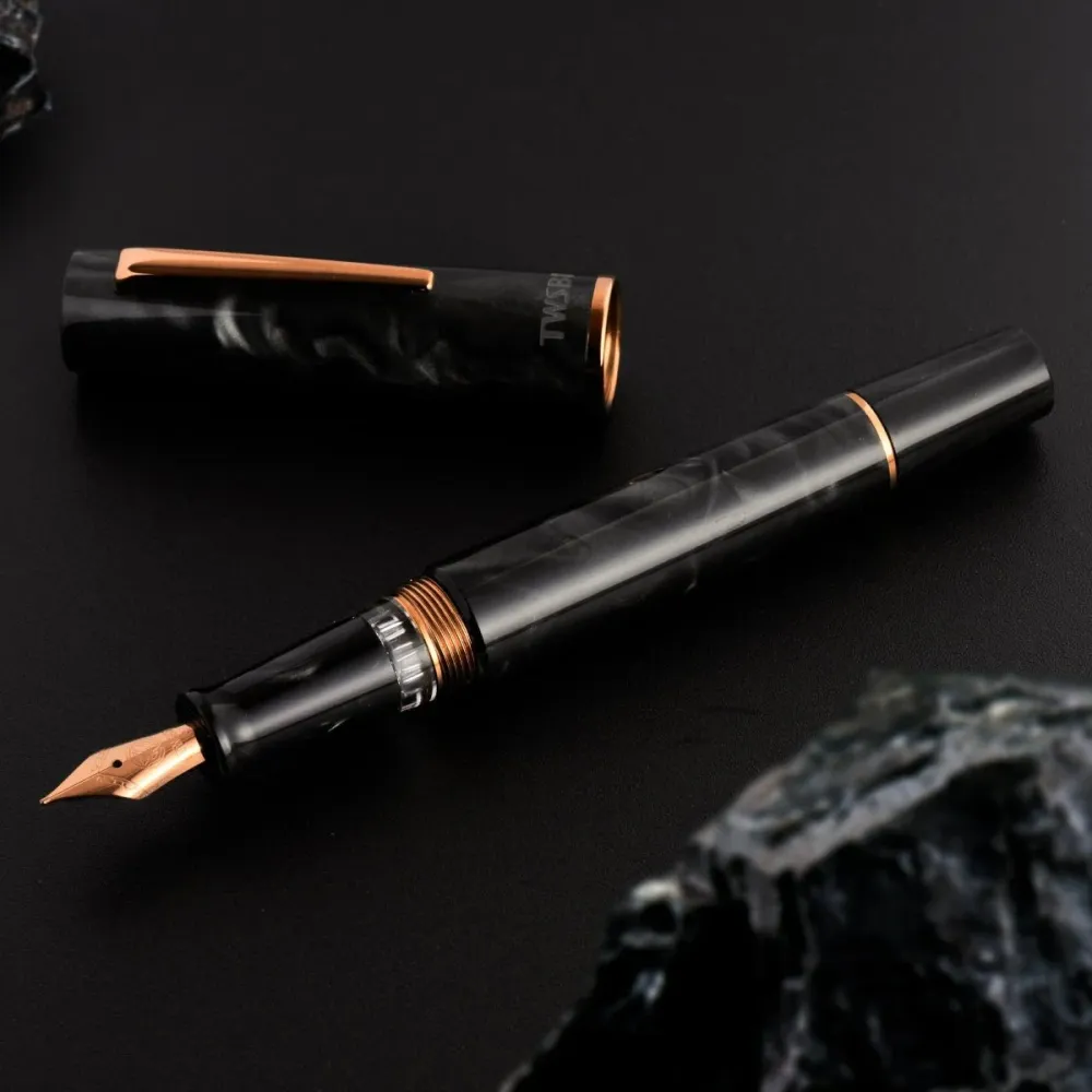 TWSBI Limited Edition Fountain Pen - Obsidian met Corrosiebestendige Coating Extra