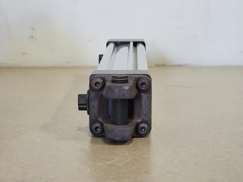Pneumatic Air Cylinder 1.5" Bore x 9" Stroke 1.50CBB4MA2U14AC09.00