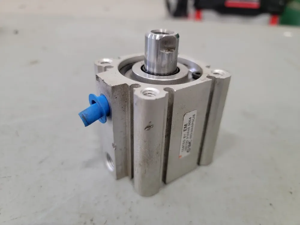 Pneumatic Cylinder 1.57" Bore x 0.98" Stroke NCQ2L40-25DZ