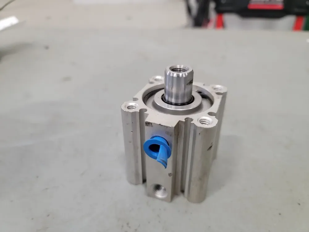 Pneumatic Cylinder 1.57" Bore x 0.98" Stroke NCQ2L40-25DZ