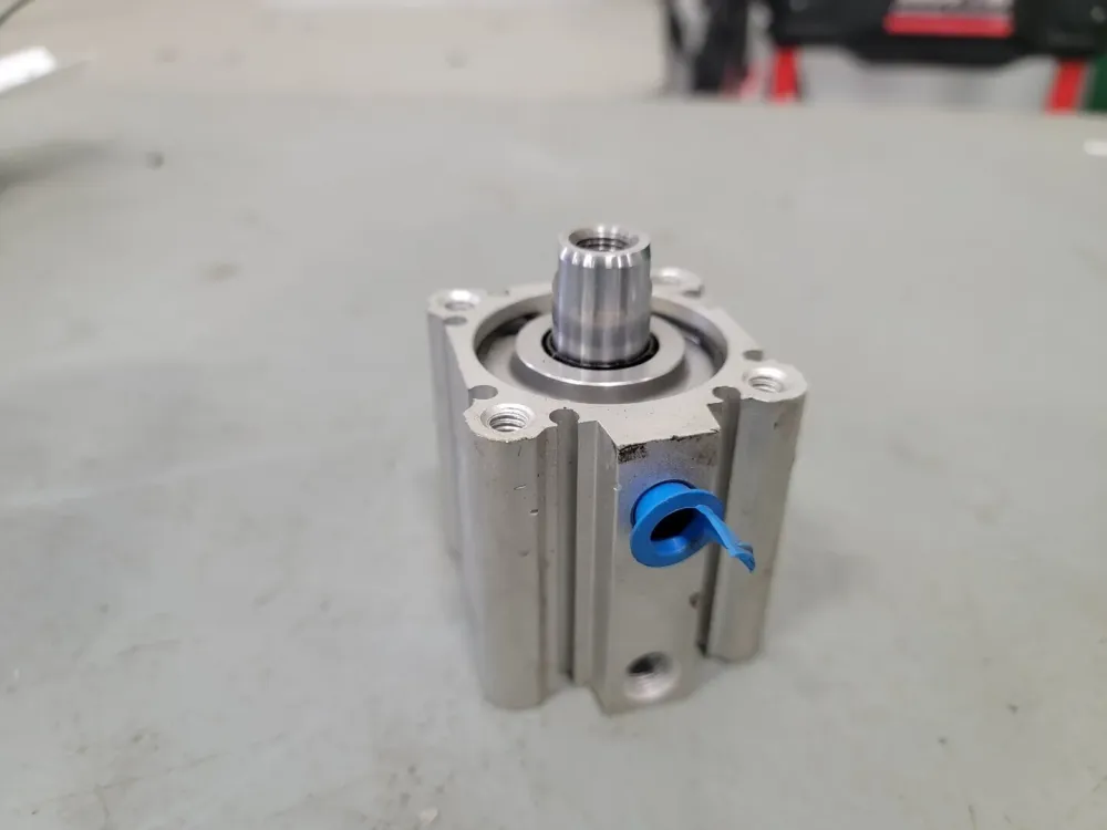 Pneumatic Cylinder 1.57" Bore x 0.98" Stroke NCQ2L40-25DZ