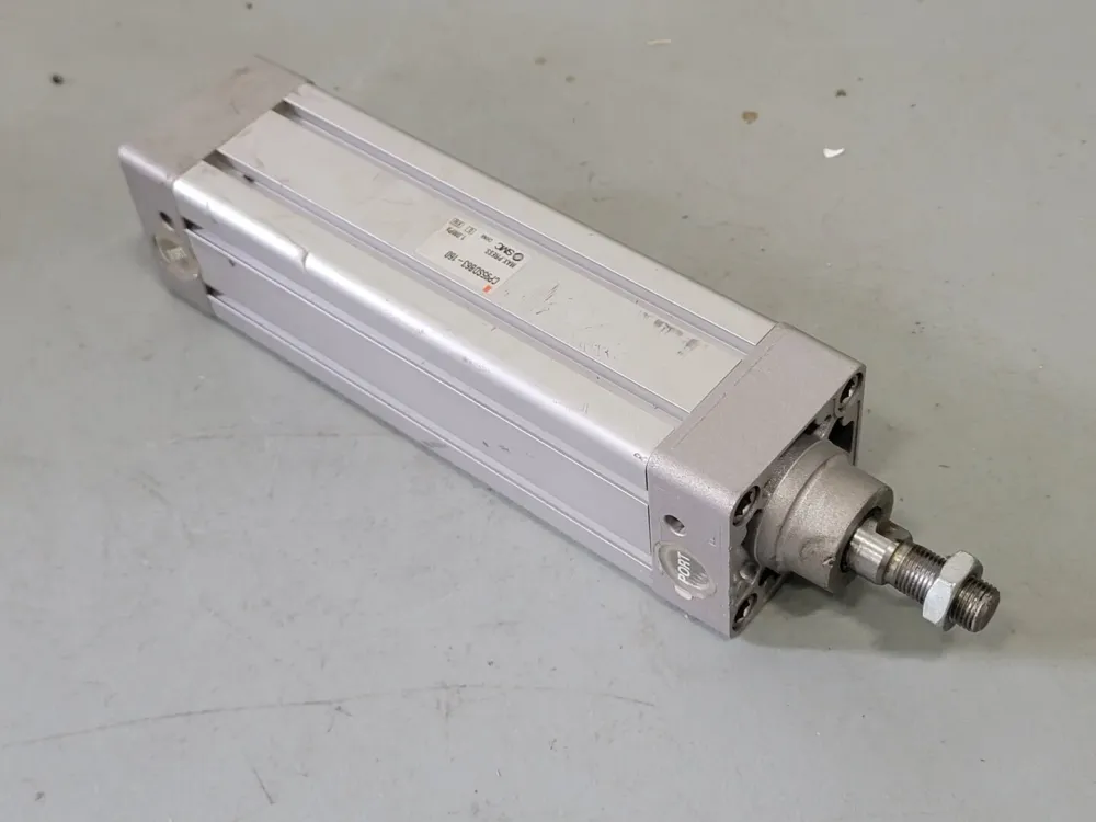 Pneumatic Cylinder 2.48" Bore x 6.29" Stroke CP95SDB63-160