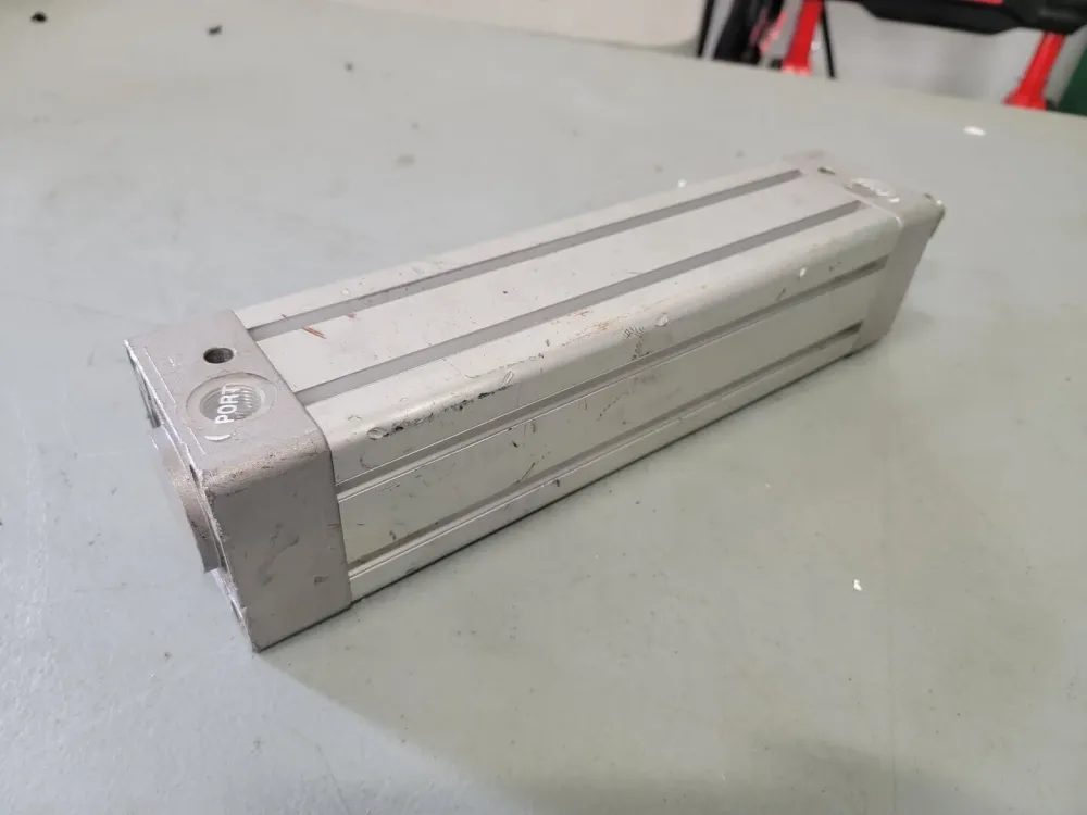 Pneumatic Cylinder 2.48" Bore x 7.87" Stroke, CP95SDB63-200