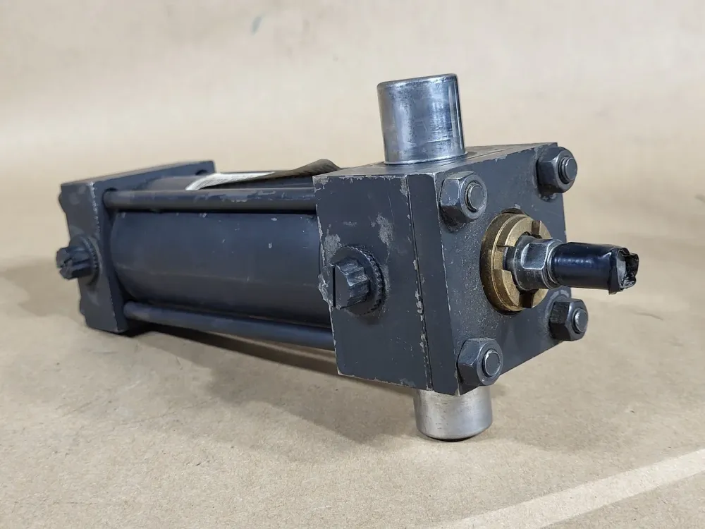 Pneumatic Cylinder 2" Bore x 4" Stroke, 870301-17
