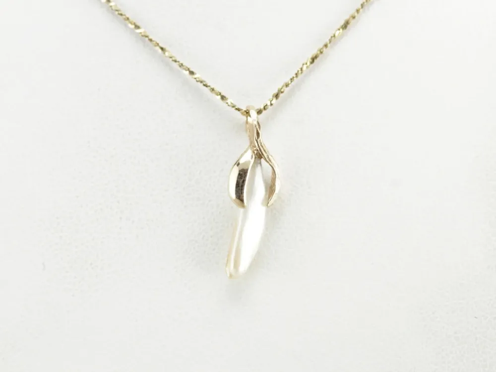 Natural Pearl Pendant Yellow Gold