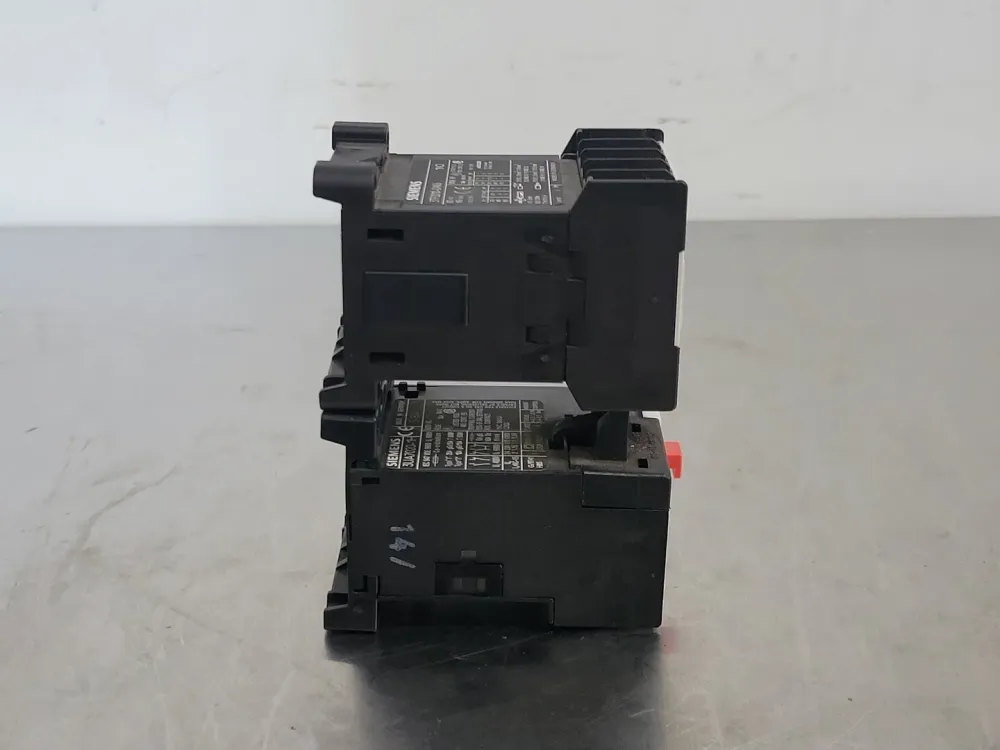 16 Amp, 3 Pole, 1NO, 110/120 VAC Coil Contactor 3TF2010-0AK61 w/ Overload Relay
