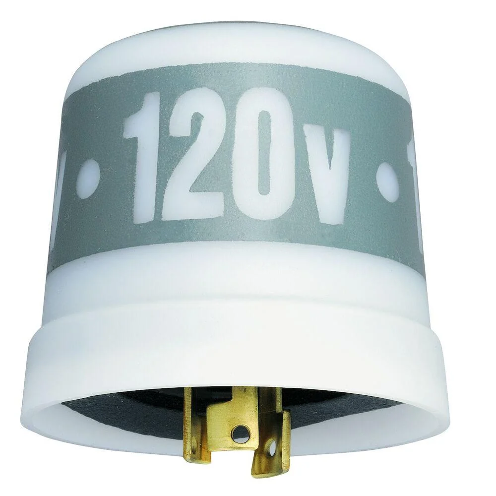 Intermatic - LC4521LA - Locking Type Isolatie Photocontrol, 120 V, Spark Arrestor