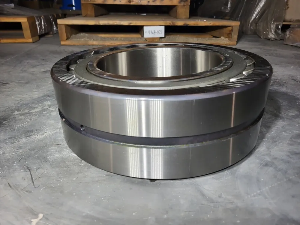 Spherical Roller Bearing 220mm ID x 370mm OD x 120mm W, 23144 CCK/W33