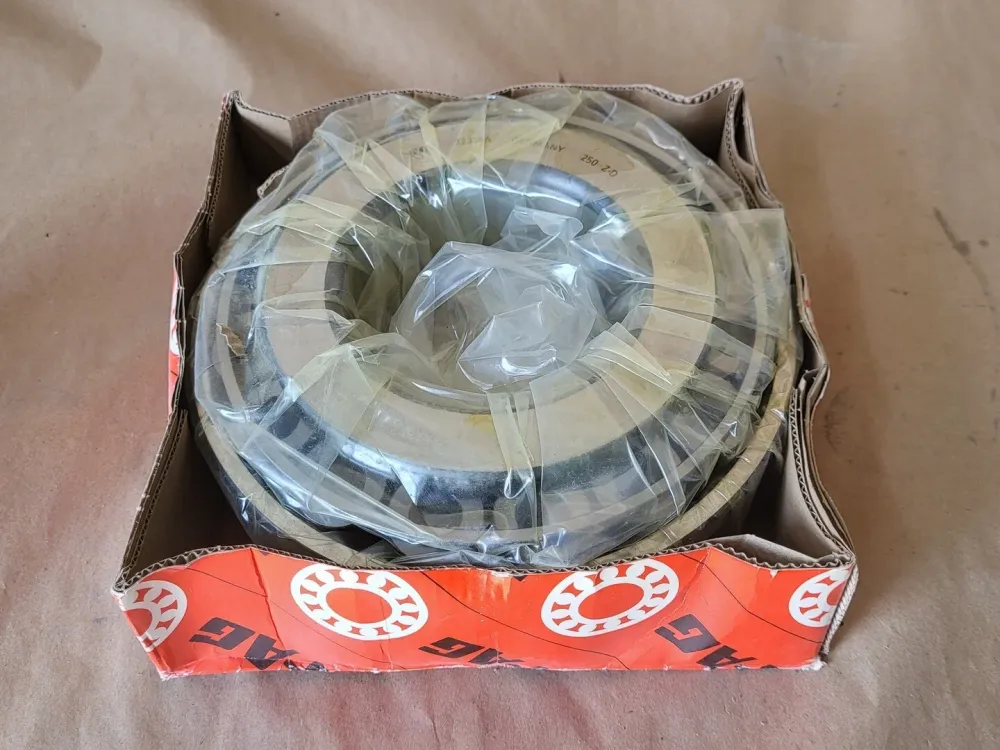Tapered Roller Bearing 90mm ID x 190mm OD x 67.5 mm W, 32318A