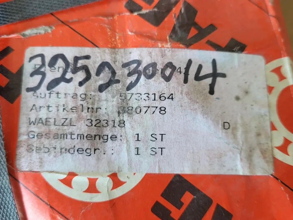 Tapered Roller Bearing 90mm ID x 190mm OD x 67.5 mm W, 32318A