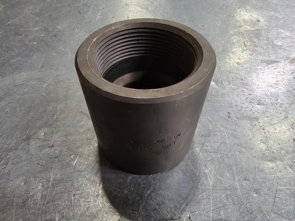 Industrieel Zwaar Belastbaar 2.5 x 2-inch Threaded Coupling SA/A105N B16 2M1, Class 3000