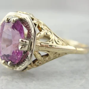 Art Nouveau Filigree Ring Fuchsia Sapphire voor lagers en assen