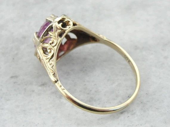 Art Nouveau Filigree Ring Fuchsia Sapphire voor lagers en assen