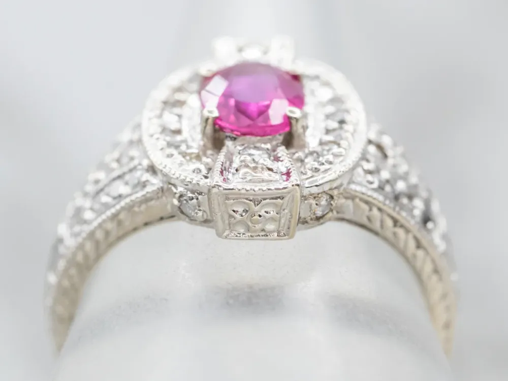 Modern Blush Sapphire and Diamond Halo Ring Voor automobieltoepassingen