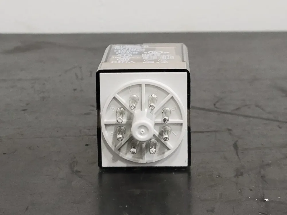 10 Amp Tube Base Relay 700-HA32Z24-3-4