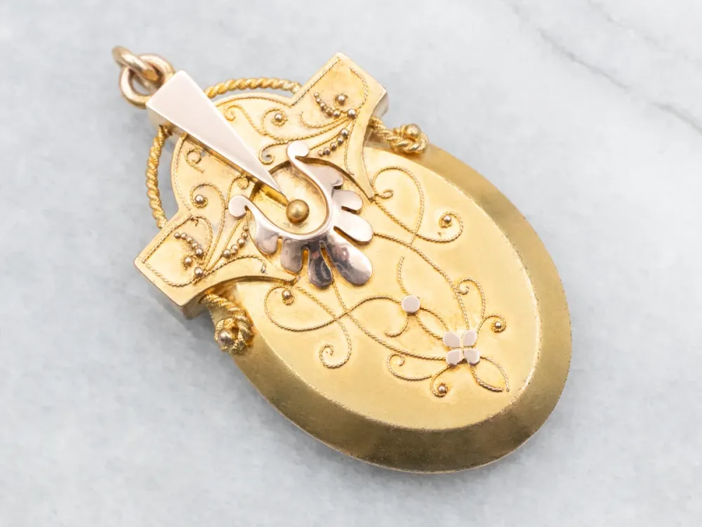 HSS-gegoten Two Tone Etruscan Revival Antique Locket