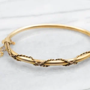 Corrosiebestendige Antique Hinged Verguld Bangle Bracelet Twist Detail