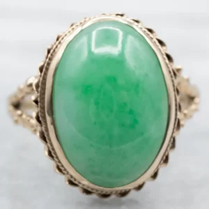 Mid Century Twisting Goud Jade Ring