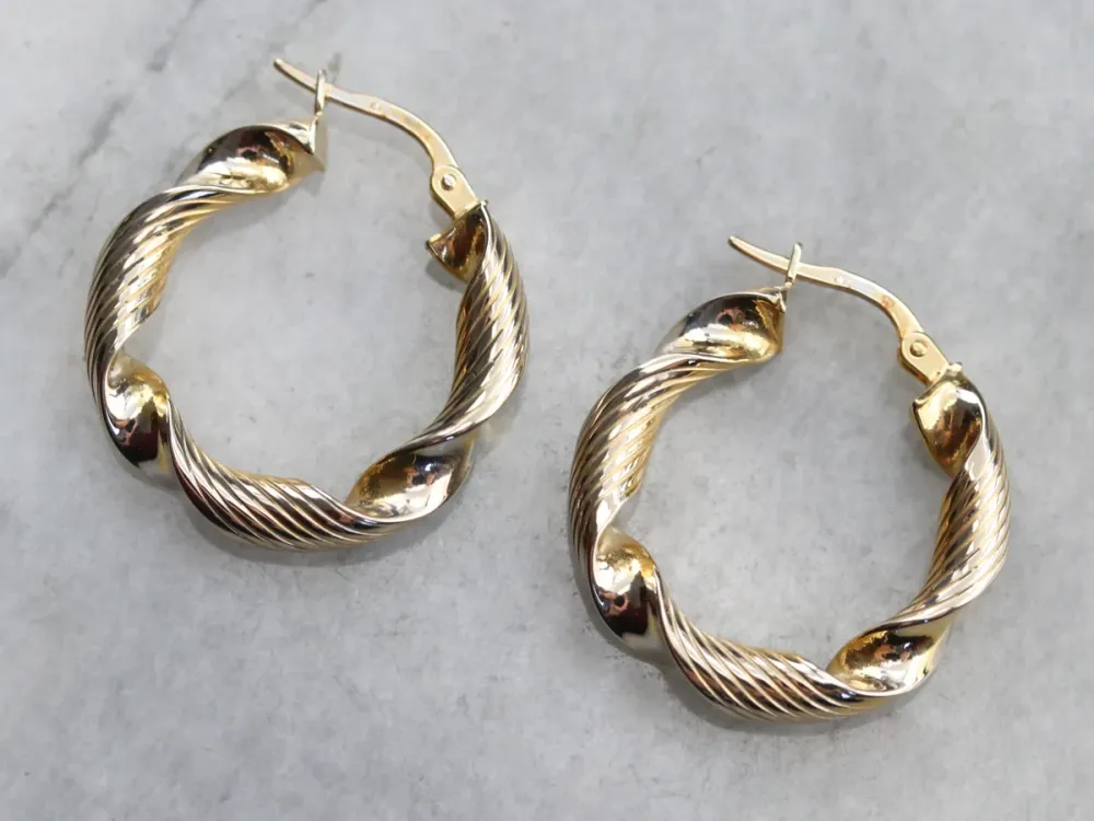 Twisted Goud Ribbon Hoop Earrings