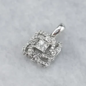 Twisting Diamond Halo Pendant RVS 316