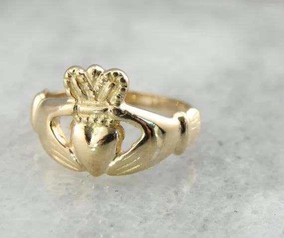 14K Yellow Goud Claddagh Ring
