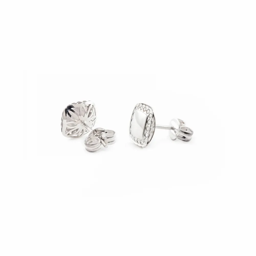 9ct White Verguld Square Cubic Zirconias Earrings shine