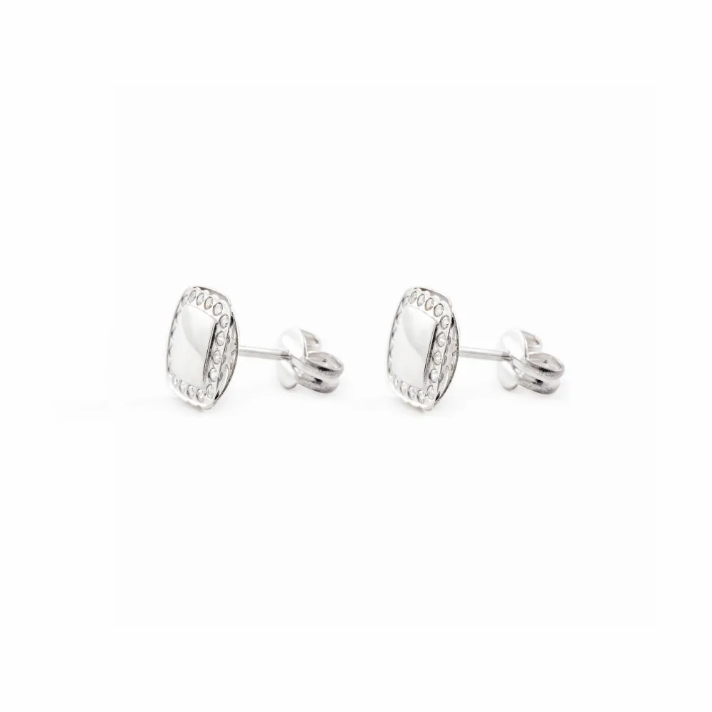 9ct White Verguld Square Cubic Zirconias Earrings shine