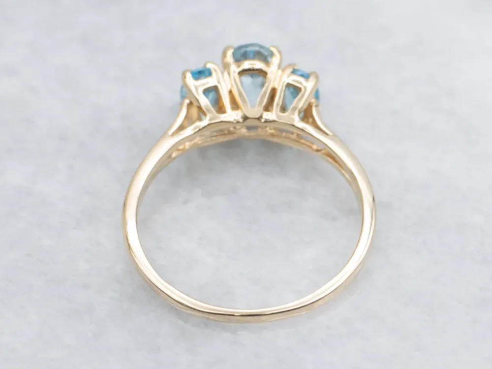 Aquamarine and Blue Topaz Ring 14K Citroengeel Gold