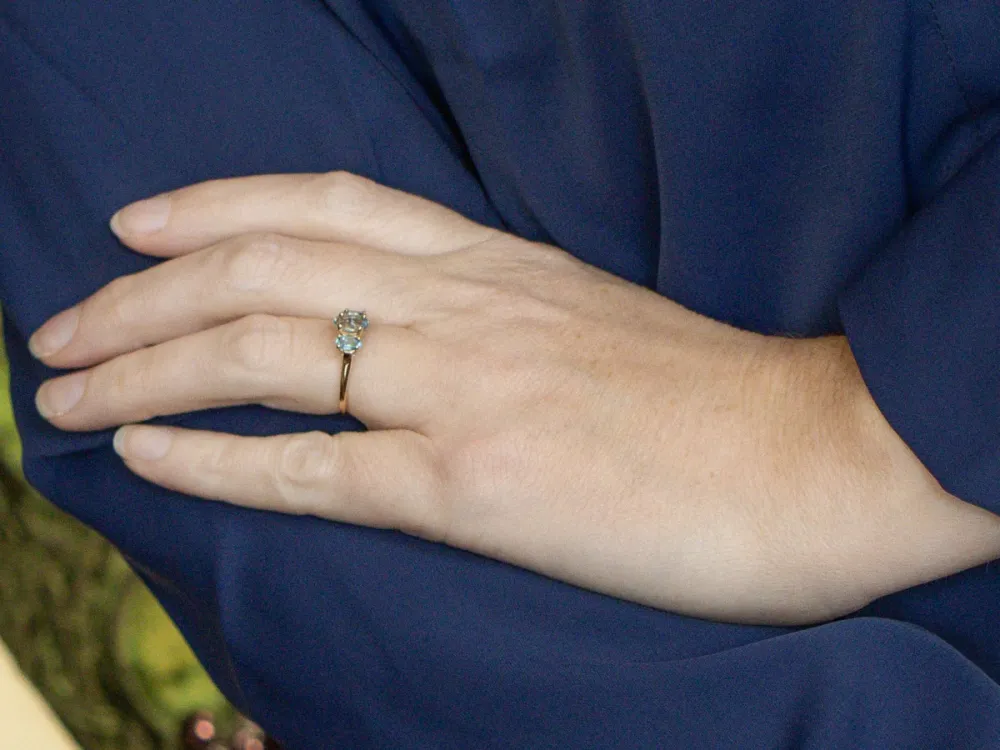 Aquamarine and Blue Topaz Ring 14K Citroengeel Gold