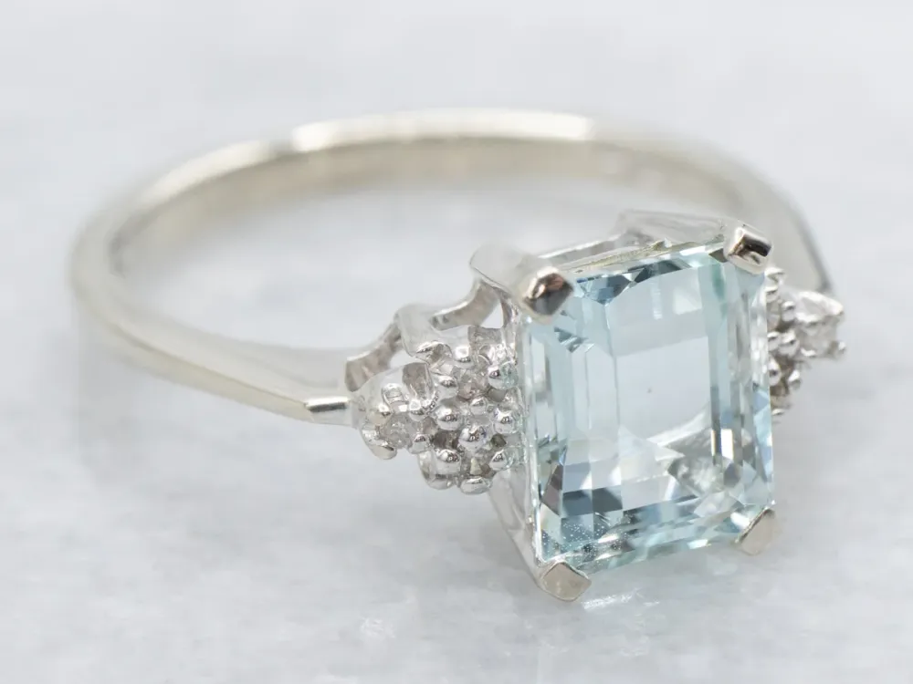 Aquamarine and Diamond Wit Gold Ring