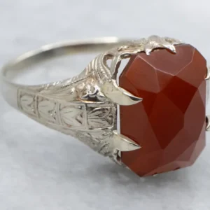 Art Deco Era Faceted Carnelian Ring Ingegraveerd 14K White Gold