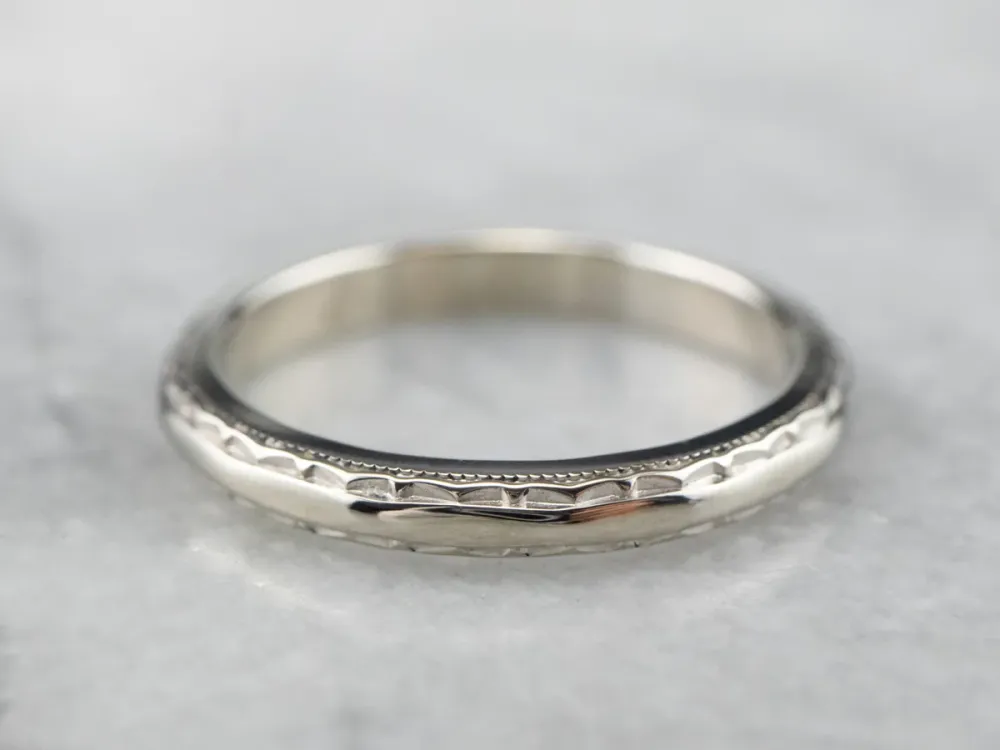 Bedrukt 14K White Gold Wedding Band