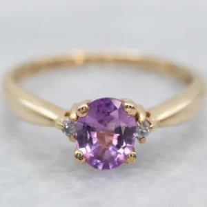 Framboos Sapphire and Diamond Engagement Ring