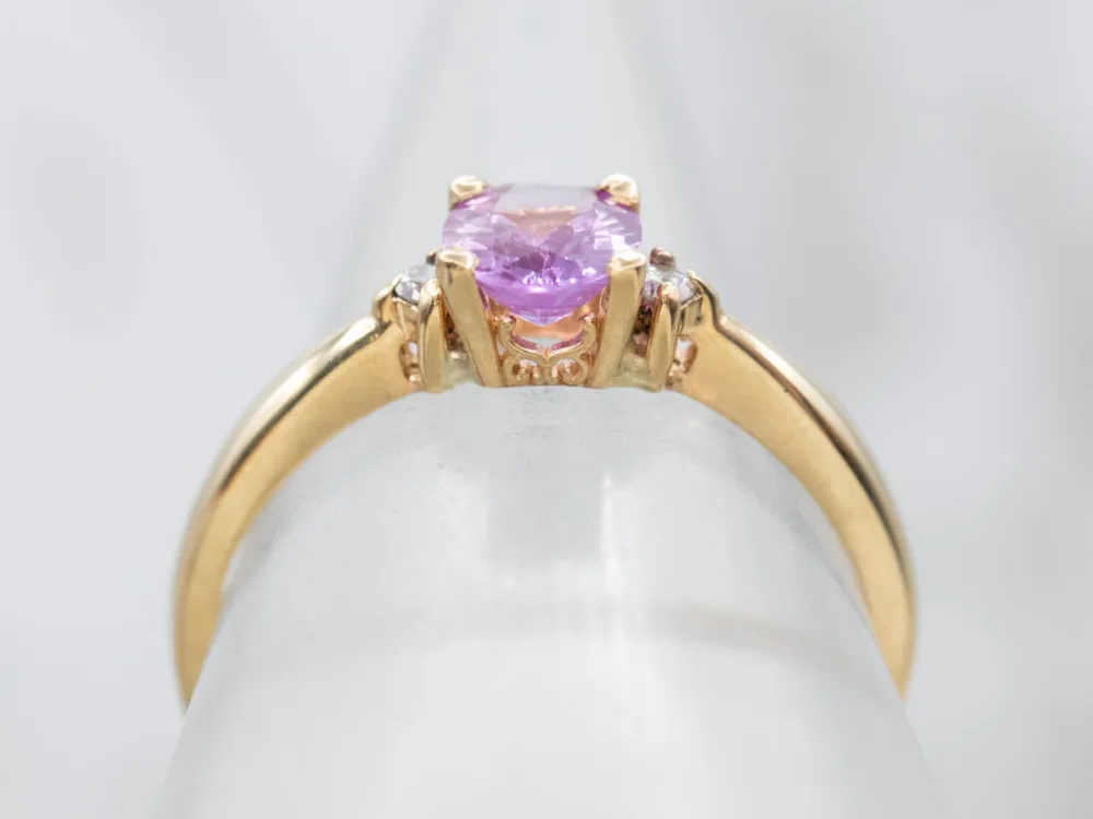 Framboos Sapphire and Diamond Engagement Ring