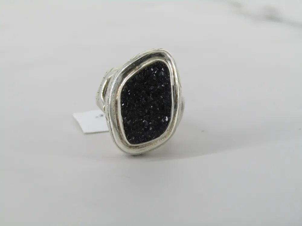 Gifvrij Shape Marcasite Ring Engraved Patterns Surrounding Band