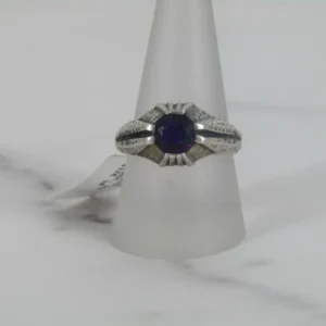 Hammered Finish Kwikzilver Ring Amethyst Center