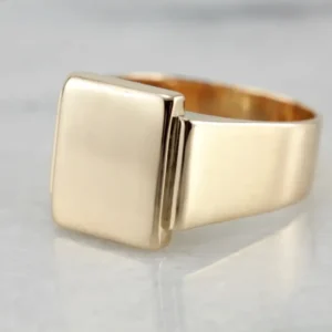 Hefty Men's Signet Ring Crafted Fine Gouden