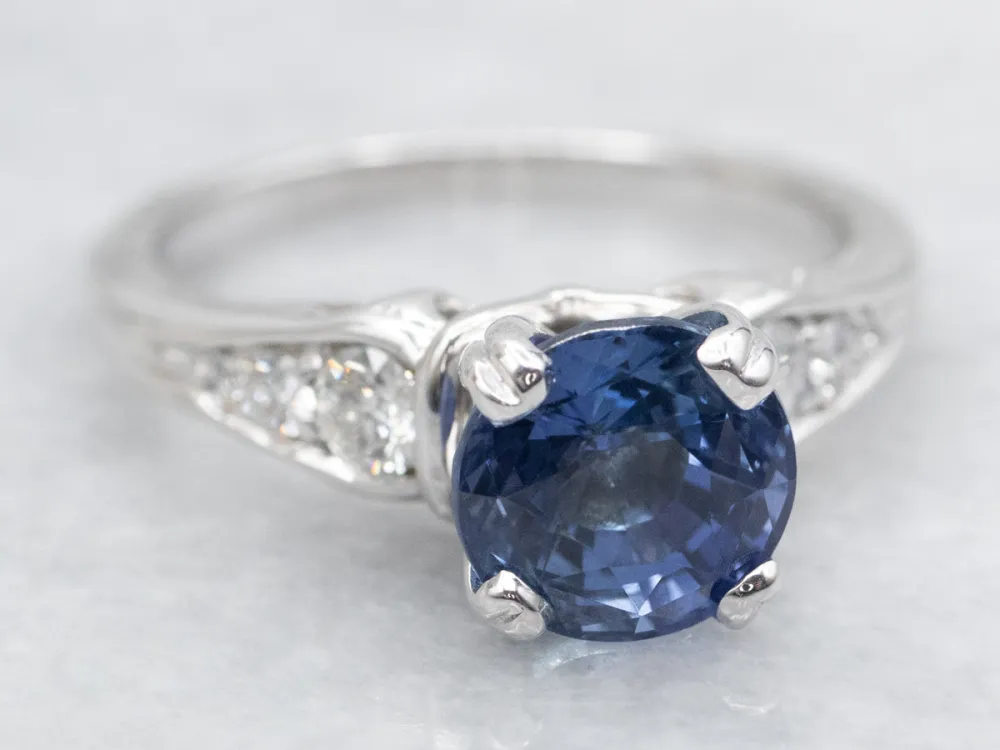 Sapphire and Diamond Engagement Ring White Gouden