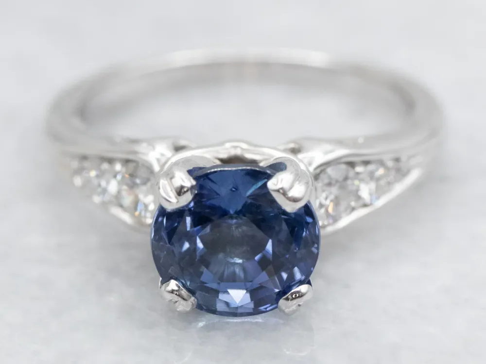 Sapphire and Diamond Engagement Ring White Gouden