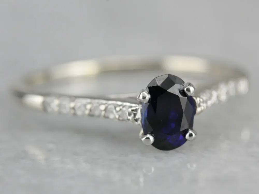 Sapphire Engagement Ring Ivoor Gold