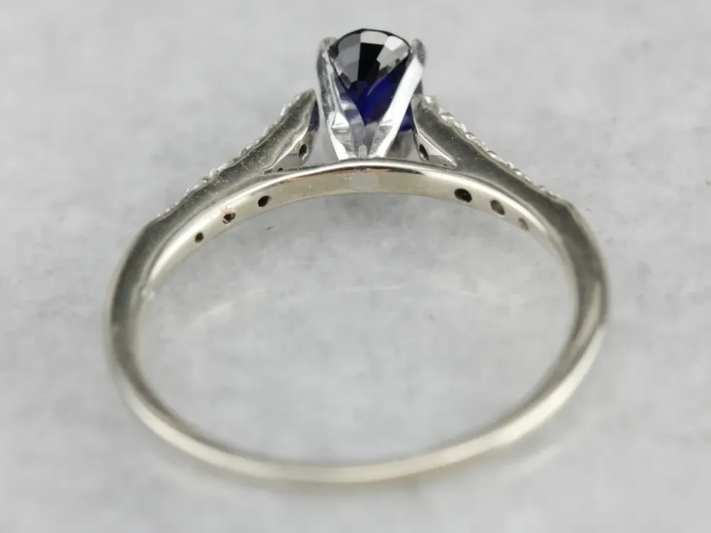 Sapphire Engagement Ring Ivoor Gold