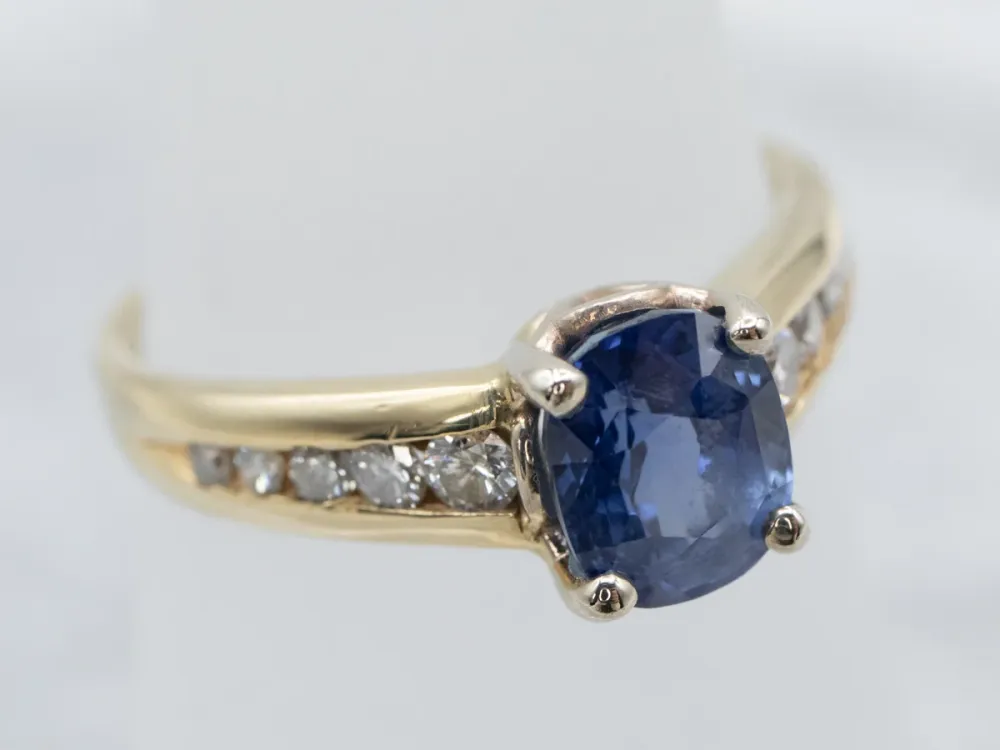Sluitring True Azure Ceylon Sapphire and Diamond Ring