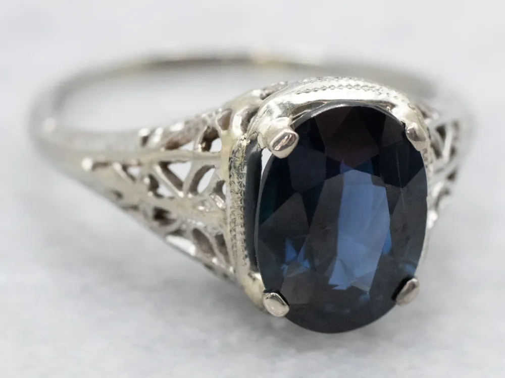 Sneeuwwit Gold Sapphire Solitaire Engagement Ring