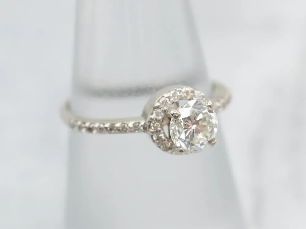 Stunning Halo 14K Wit Gold Diamond Engagement Ring